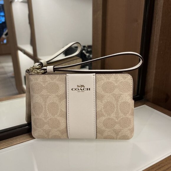 COACH CORNER ZIP WRISTLET IN SIGNATURE CANVAS WITH STRIPE CW854 IMXDM - Picture 2 of 10